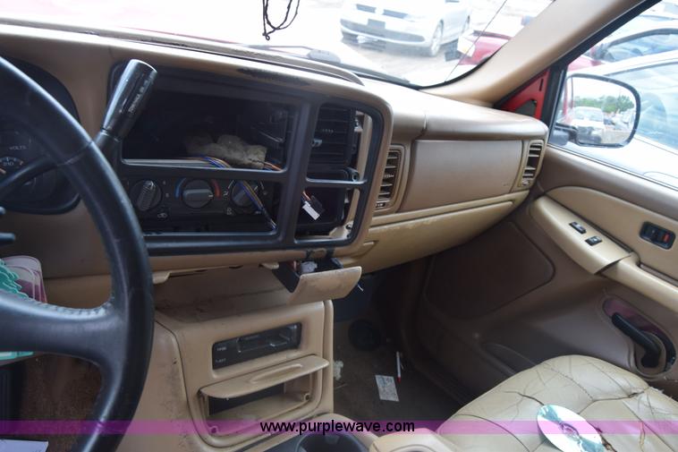 image for item K7397 2000 Chevrolet Tahoe SUV