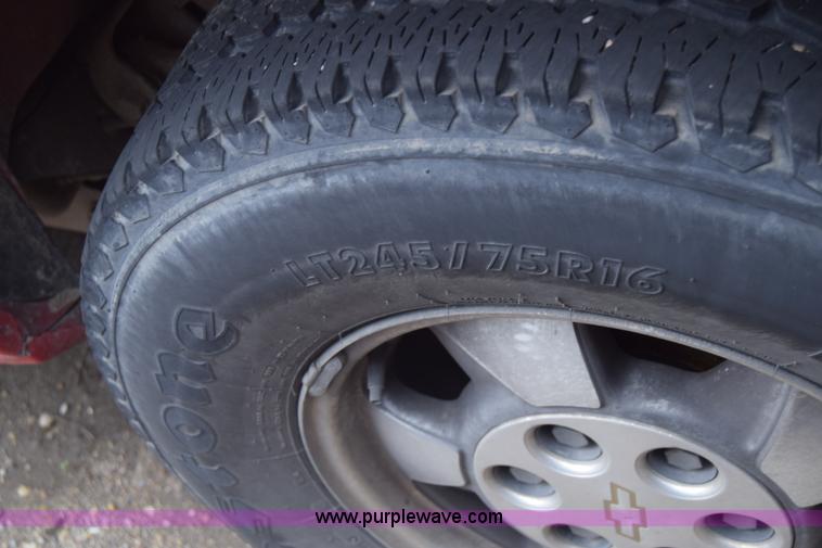 image for item K7397 2000 Chevrolet Tahoe SUV