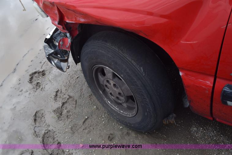 image for item K7397 2000 Chevrolet Tahoe SUV