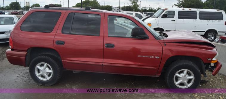 image for item K7399 2000 Dodge Durango SUV
