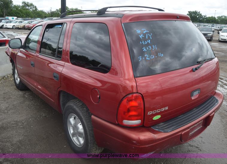 image for item K7399 2000 Dodge Durango SUV