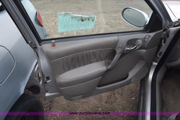 image for item K7400 2002 Saturn LS L300