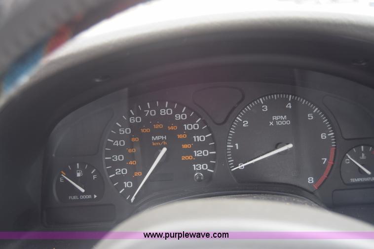 image for item K7400 2002 Saturn LS L300