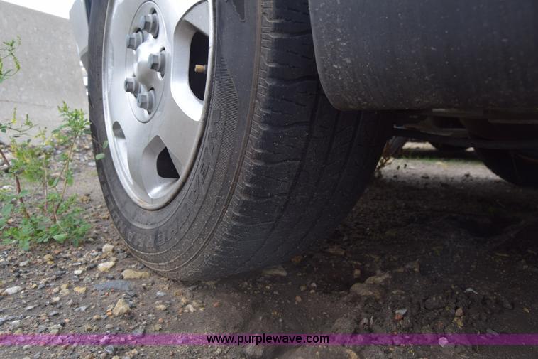 image for item K7400 2002 Saturn LS L300