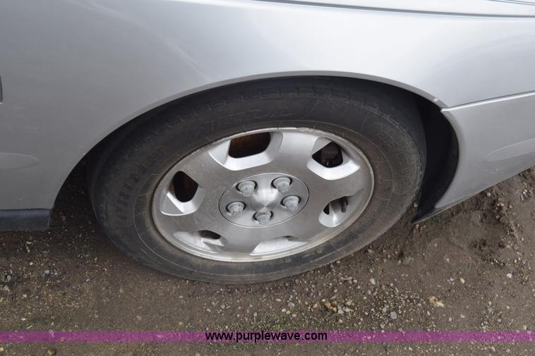 image for item K7400 2002 Saturn LS L300