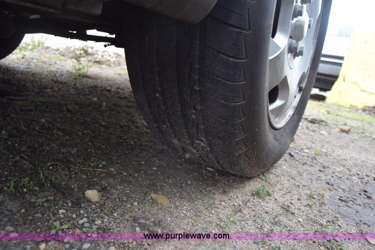 image for item K7400 2002 Saturn LS L300