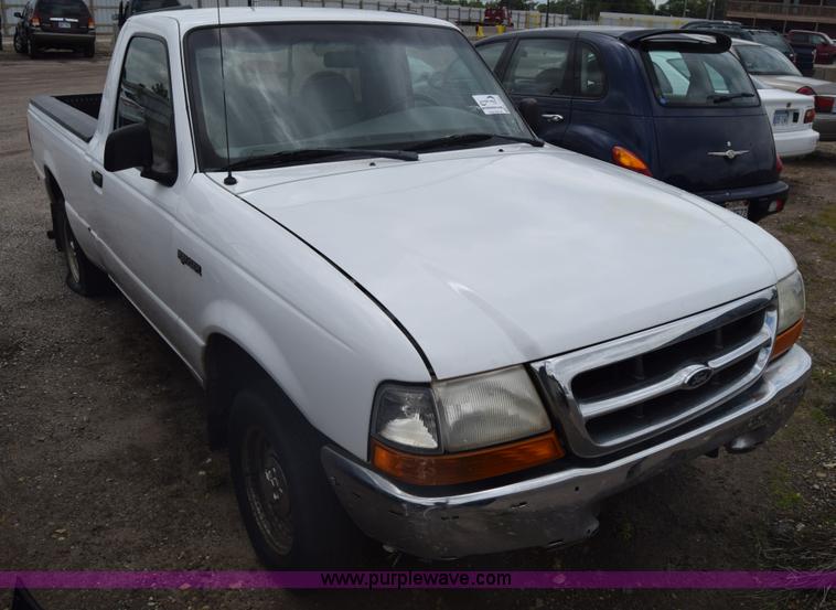 image for item K7401 1998 Ford Ranger pickup truck