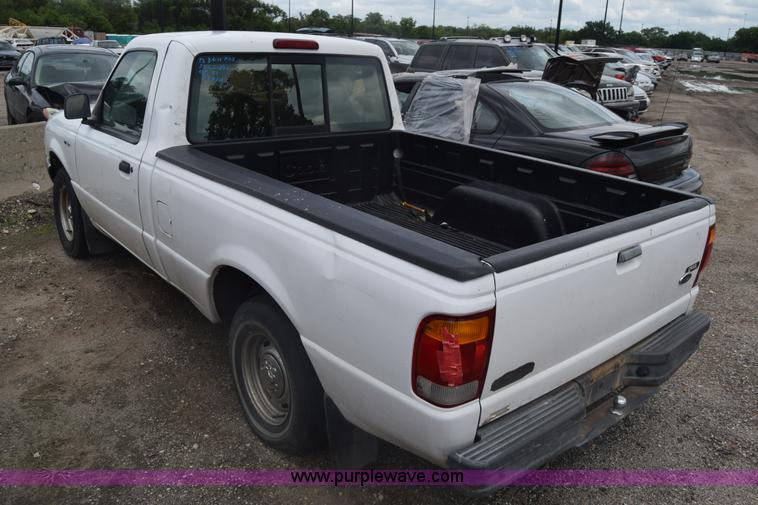 image for item K7401 1998 Ford Ranger pickup truck