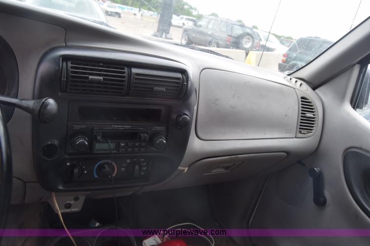 image for item K7401 1998 Ford Ranger pickup truck