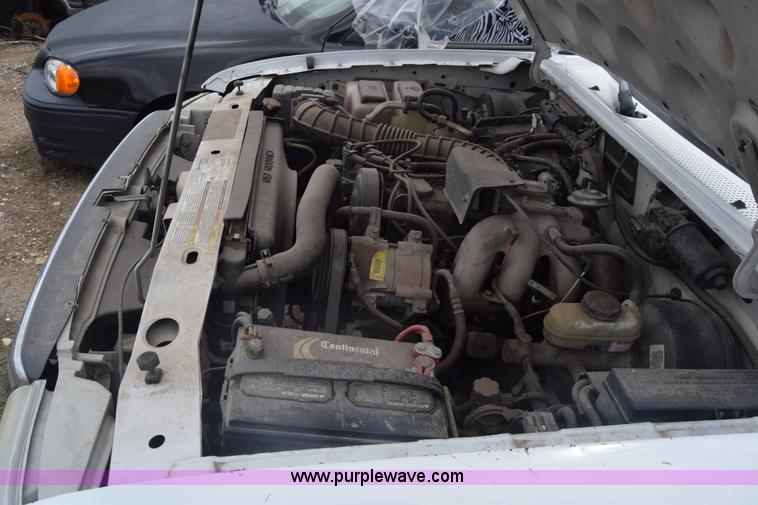 image for item K7401 1998 Ford Ranger pickup truck