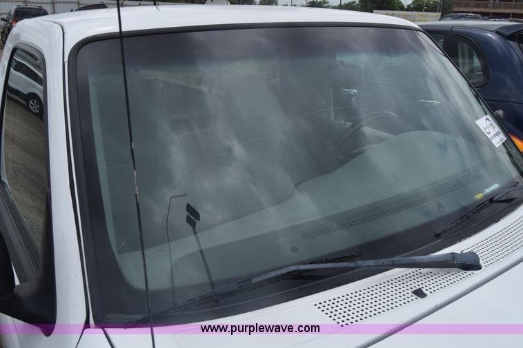 image for item K7401 1998 Ford Ranger pickup truck