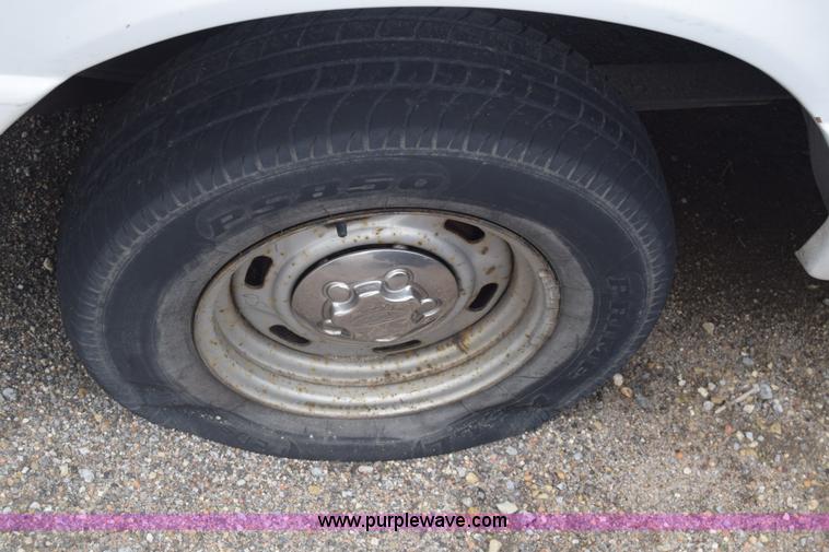 image for item K7401 1998 Ford Ranger pickup truck