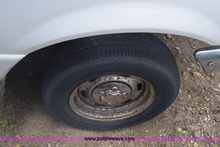 image for item K7401 1998 Ford Ranger pickup truck