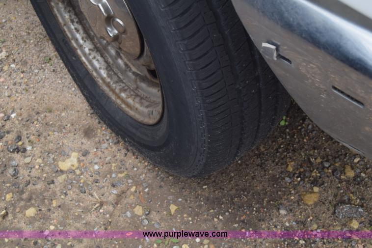 image for item K7401 1998 Ford Ranger pickup truck