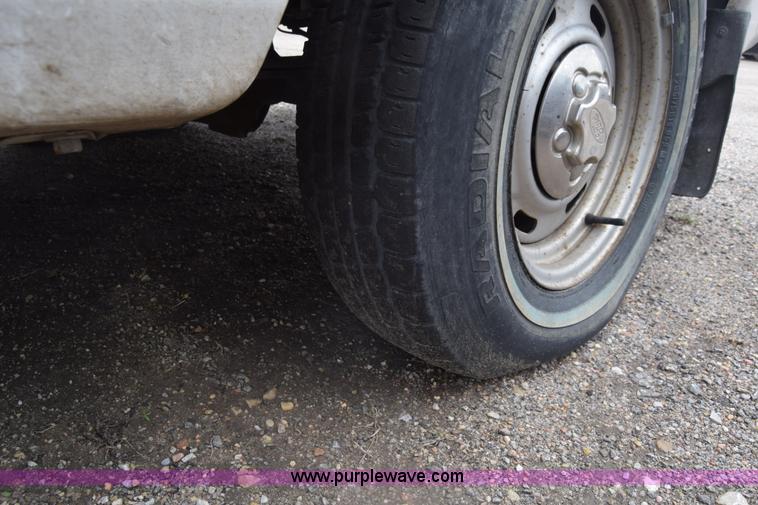 image for item K7401 1998 Ford Ranger pickup truck