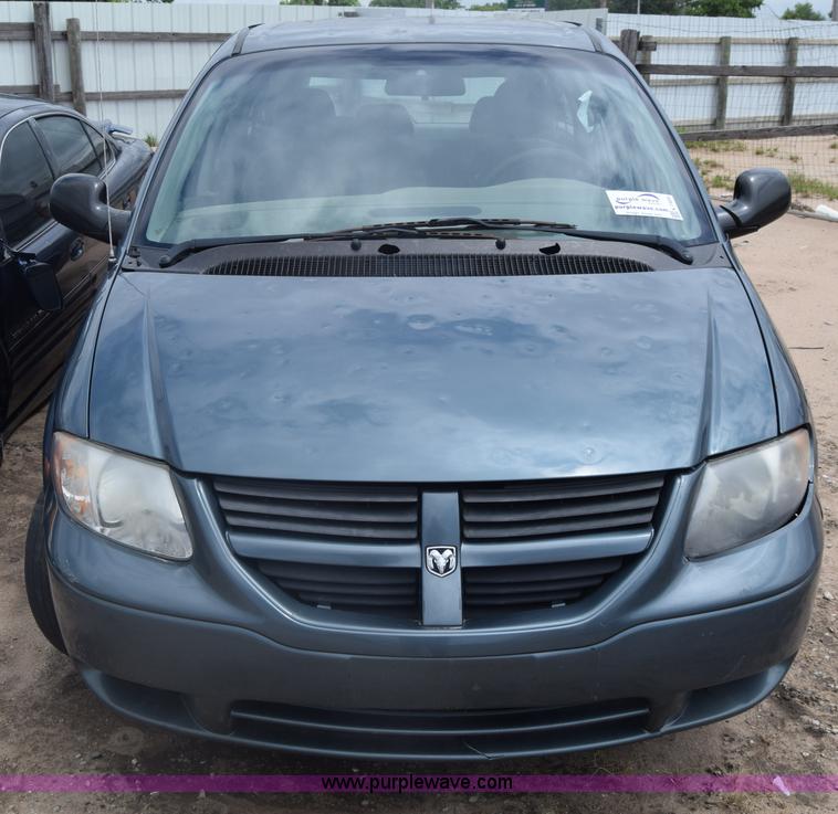 image for item K7404 2006 Dodge Grand Caravan
