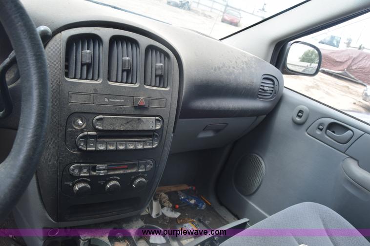 image for item K7404 2006 Dodge Grand Caravan