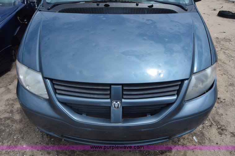 image for item K7404 2006 Dodge Grand Caravan