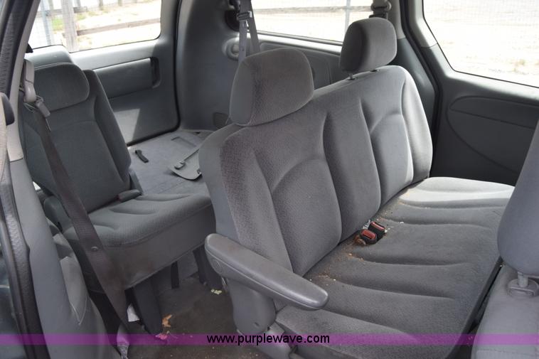 image for item K7404 2006 Dodge Grand Caravan