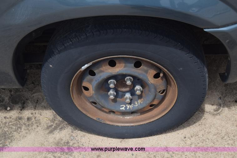 image for item K7404 2006 Dodge Grand Caravan