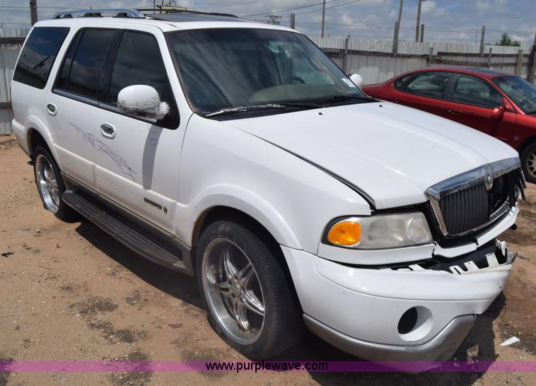 image for item K7406 2000 Lincoln Navigator SUV