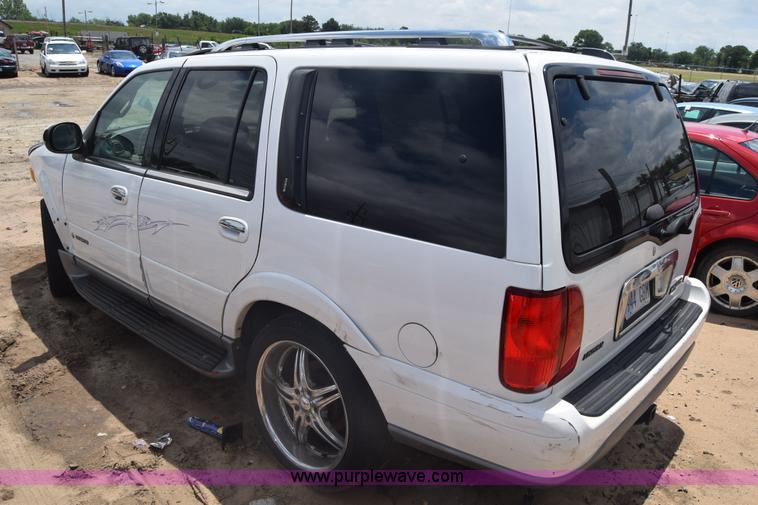 image for item K7406 2000 Lincoln Navigator SUV