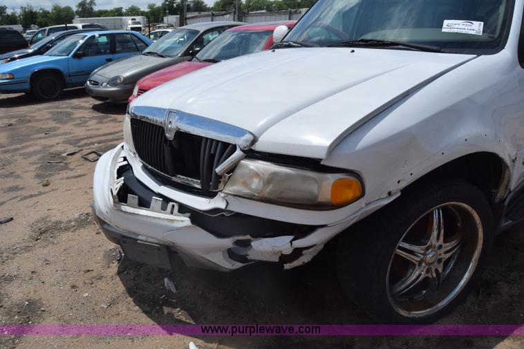 image for item K7406 2000 Lincoln Navigator SUV