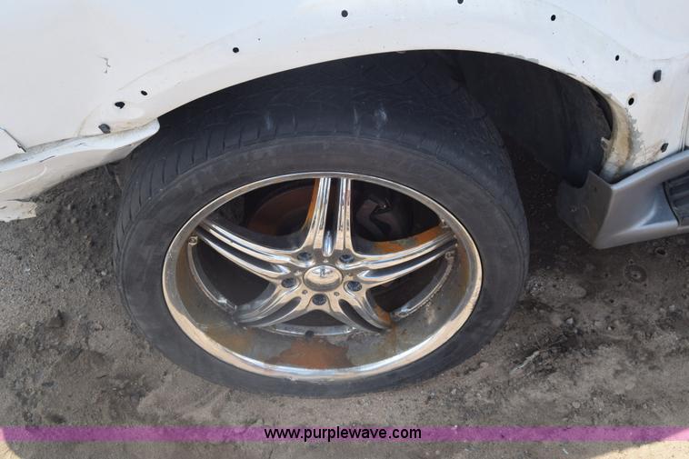 image for item K7406 2000 Lincoln Navigator SUV