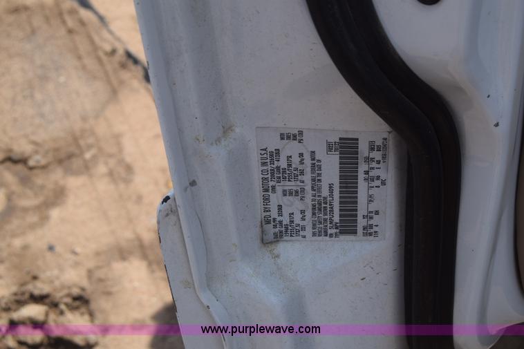 image for item K7406 2000 Lincoln Navigator SUV