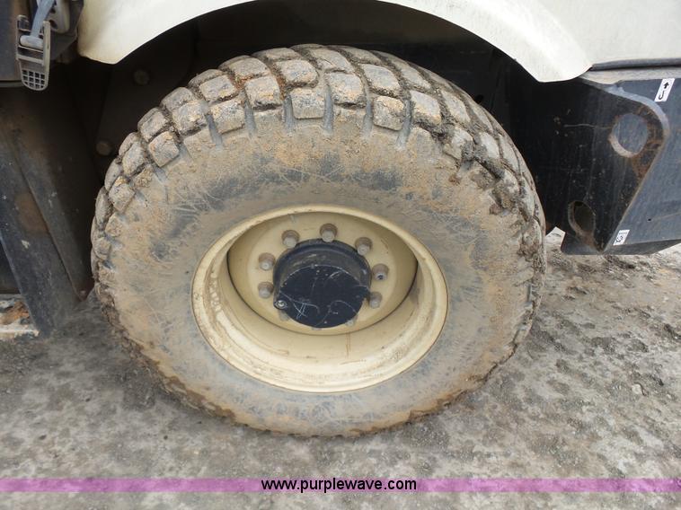 image for item K7143 2007 Ingersoll Rand SD77-DXTF vibratory sheeps foot roller