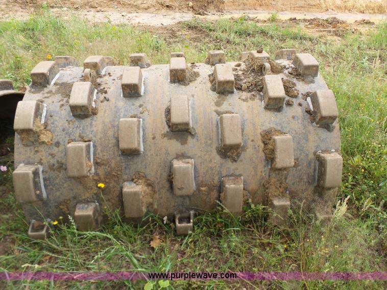 image for item K7143 2007 Ingersoll Rand SD77-DXTF vibratory sheeps foot roller