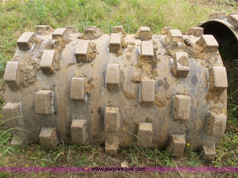 image for item K7143 2007 Ingersoll Rand SD77-DXTF vibratory sheeps foot roller