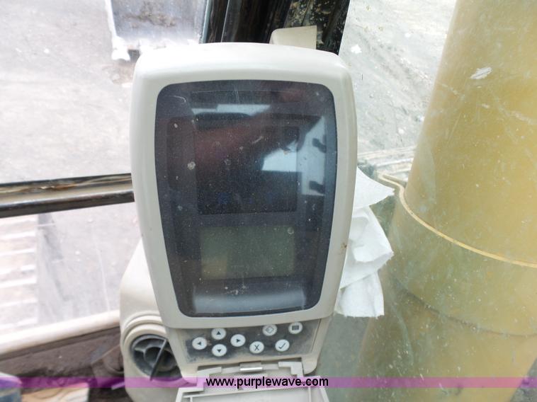 image for item K7144 2005 Caterpillar 330C L excavator