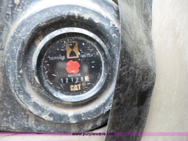 image for item K7144 2005 Caterpillar 330C L excavator