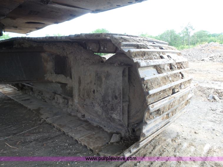 image for item K7144 2005 Caterpillar 330C L excavator