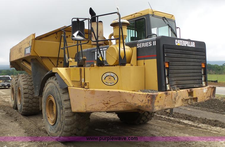 image for item K7146 1999 Caterpillar D400E Series II haul truck