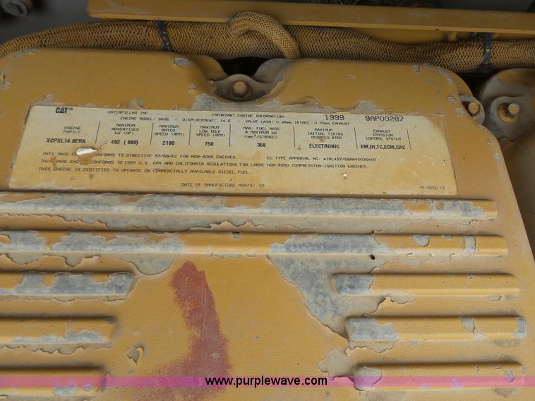 image for item K7146 1999 Caterpillar D400E Series II haul truck