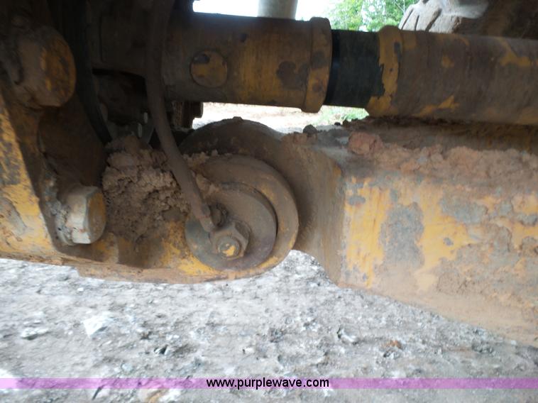 image for item K7146 1999 Caterpillar D400E Series II haul truck