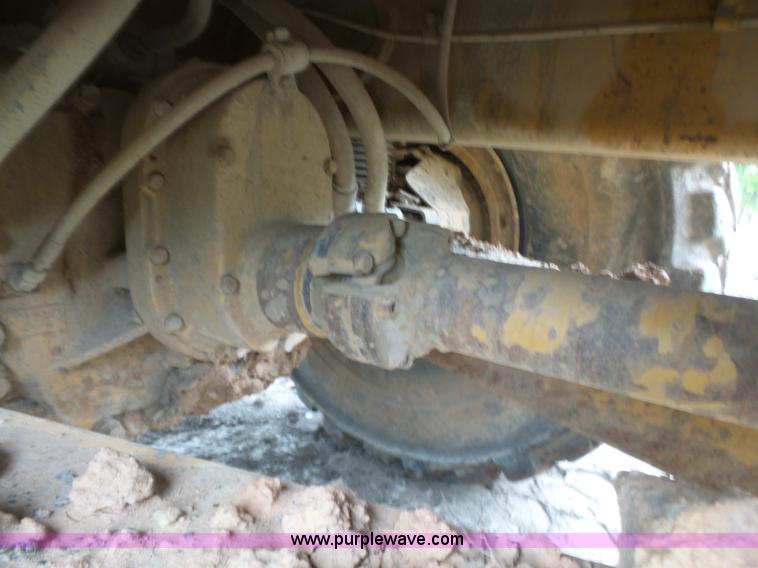 image for item K7146 1999 Caterpillar D400E Series II haul truck