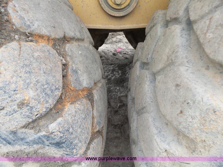 image for item K7146 1999 Caterpillar D400E Series II haul truck