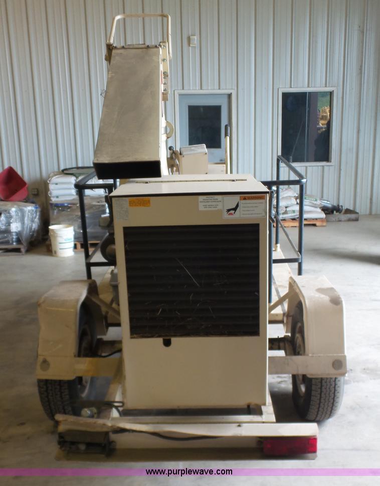 image for item K7148 Finn straw blower