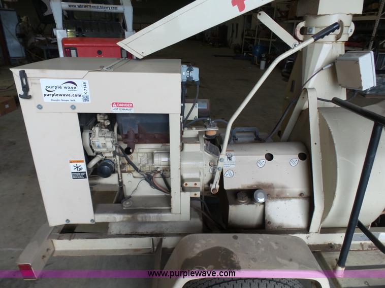 image for item K7148 Finn straw blower