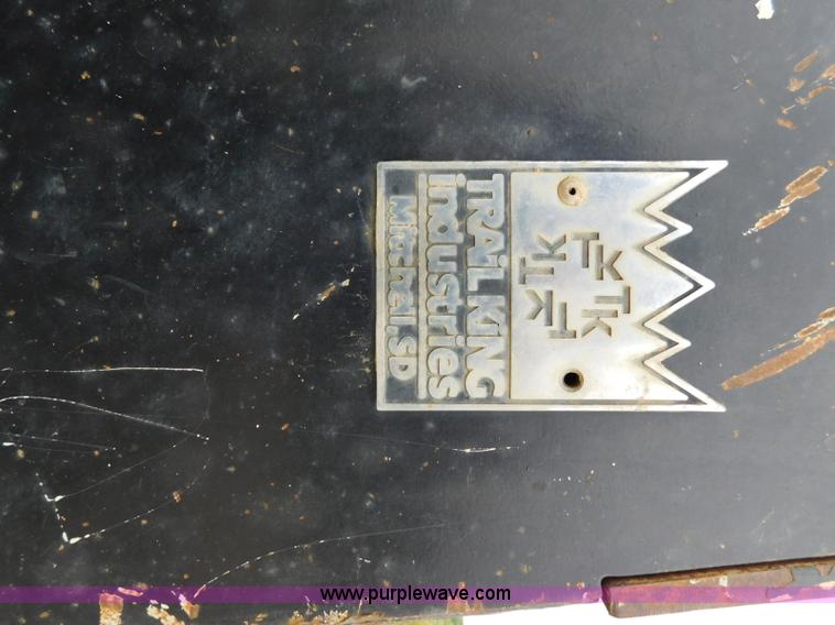 image for item K7149 2002 Trail King TK110HDG-523 lowboy equipment trailer