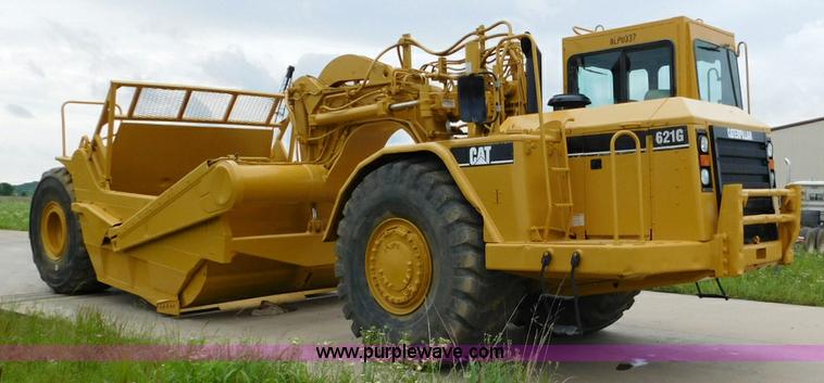 image for item K7150 2001 Caterpillar 621G conventional scraper