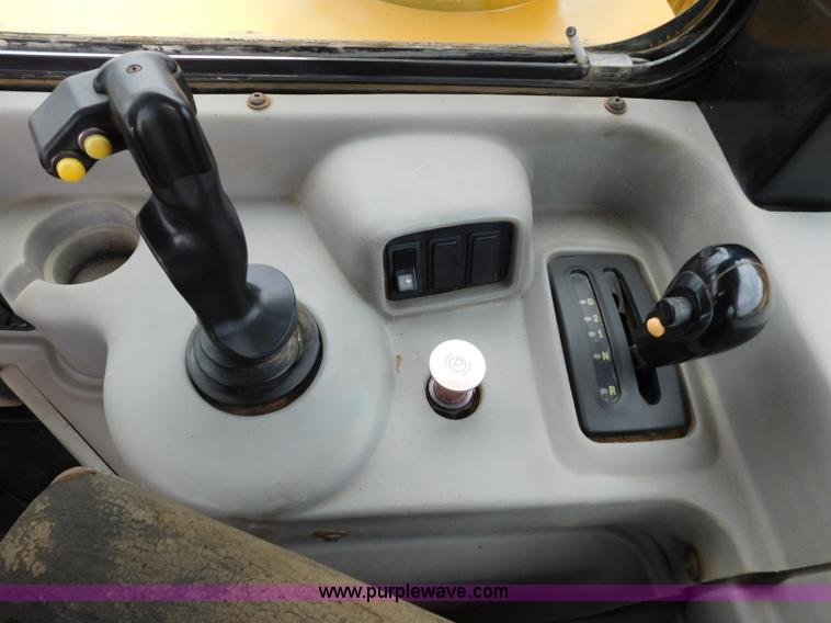 image for item K7150 2001 Caterpillar 621G conventional scraper