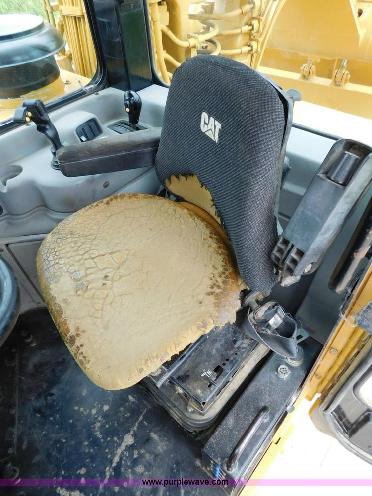 image for item K7150 2001 Caterpillar 621G conventional scraper