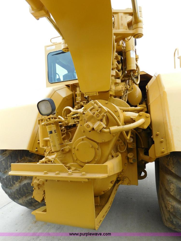 image for item K7150 2001 Caterpillar 621G conventional scraper