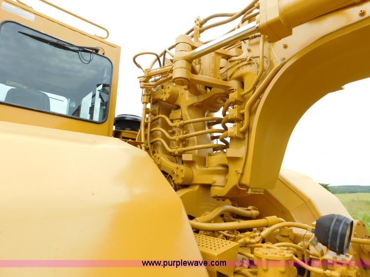 image for item K7150 2001 Caterpillar 621G conventional scraper