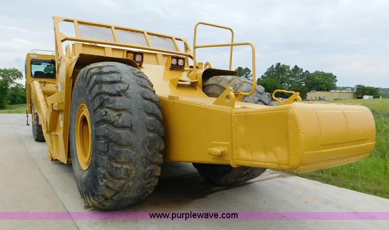 image for item K7150 2001 Caterpillar 621G conventional scraper