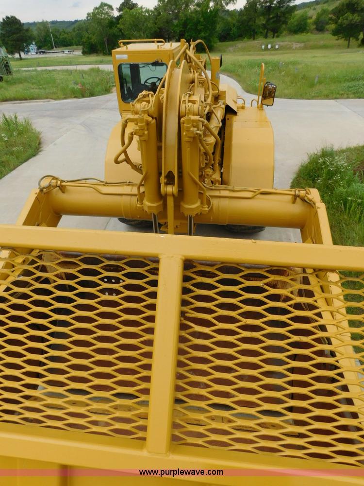 image for item K7150 2001 Caterpillar 621G conventional scraper